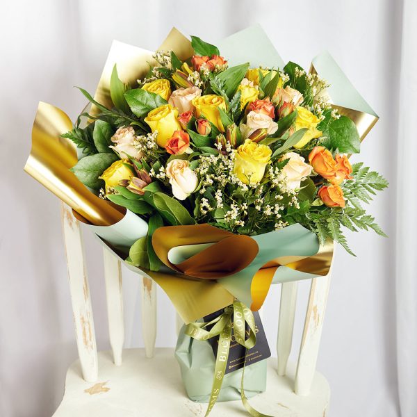 English Fall Mixed Rose Bouquet